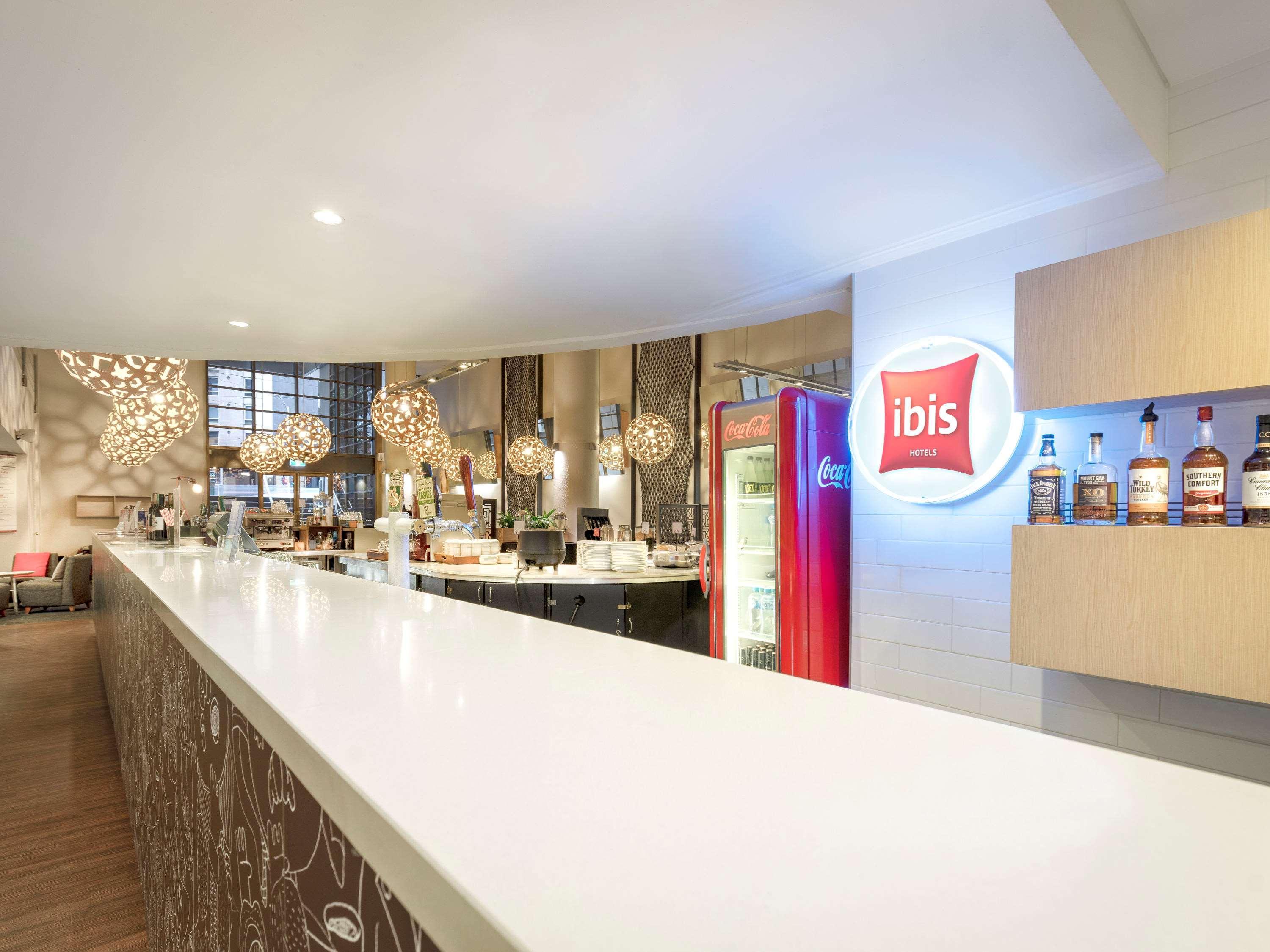 Ibis Melbourne Hotel And Apartments Exteriör bild